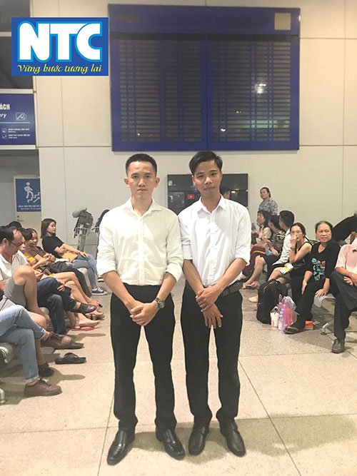 空港でエンジニアを見送って日本へ仕事にいきます