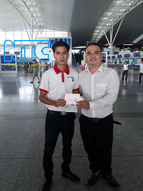 Kỹ sư Nhật Bản bằng Mỏ, Tàu thủy đã bay trong tháng 9