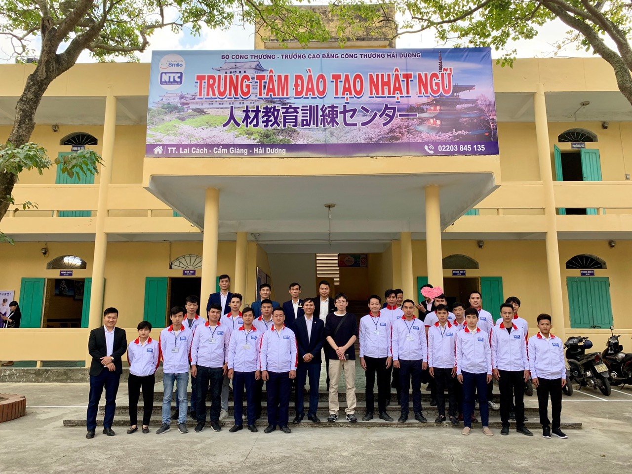XUẤT KHẨU LAO ĐỘNG CHI PHÍ RẺ TẠI HẢI DƯƠNG NĂM 2020